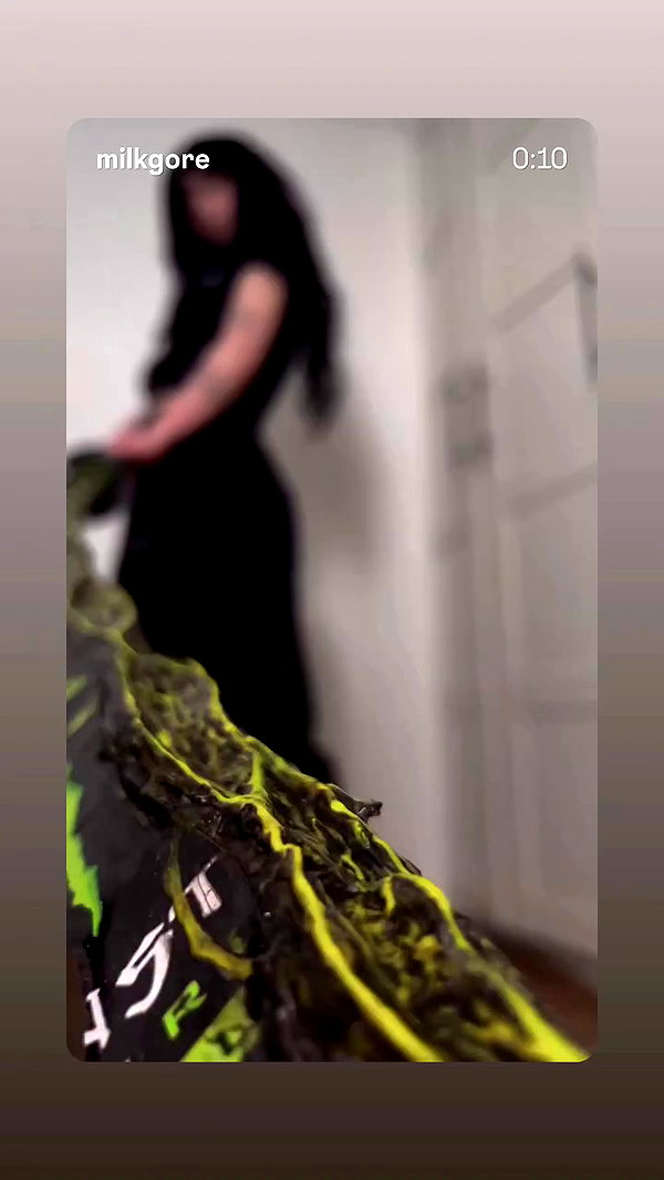 milkgore archive video preview