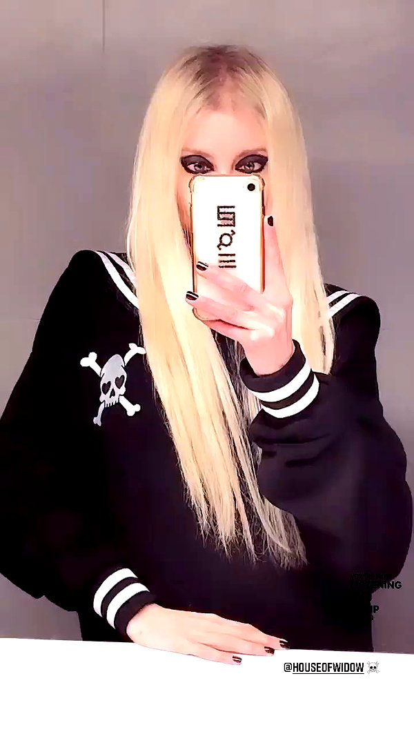 roxiechelon2 archive video preview