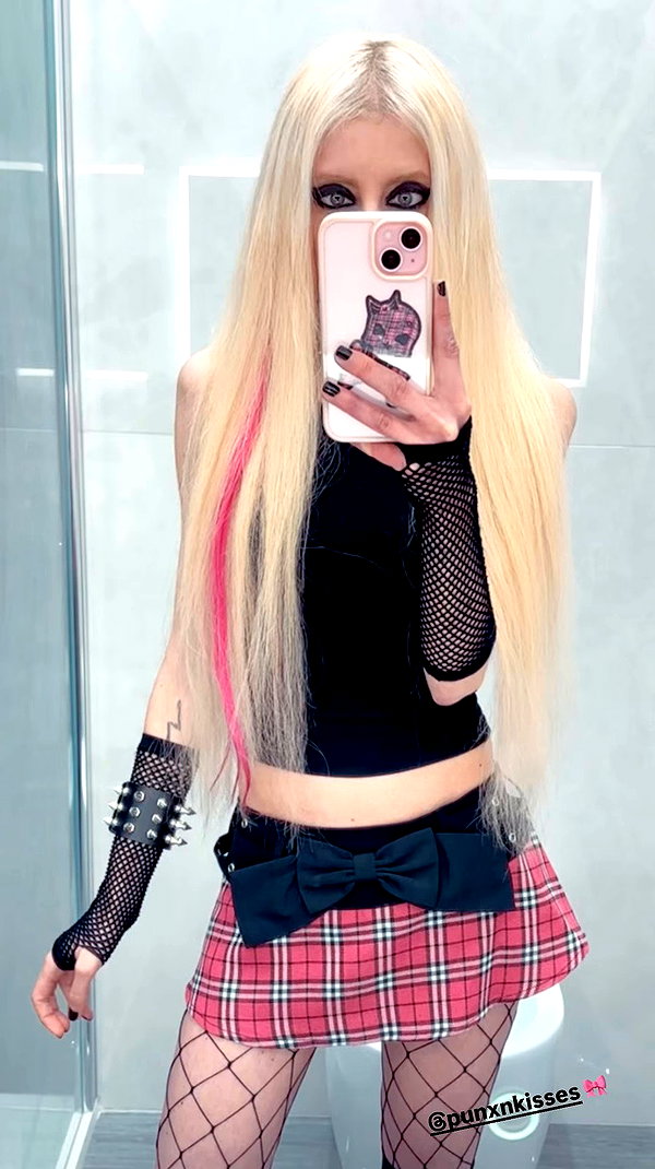 roxiechelon2 archive video preview