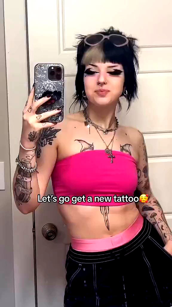 yeahimcaroline archive video preview