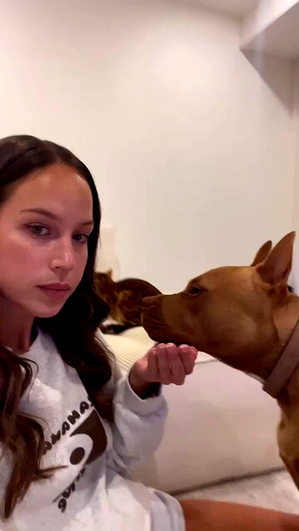 olivia.mathers archive video preview