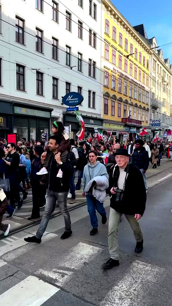 yannaidebeer archive video preview