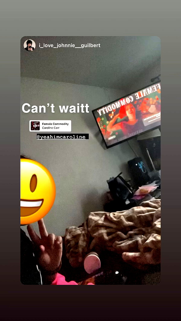 yeahimcaroline archive video preview