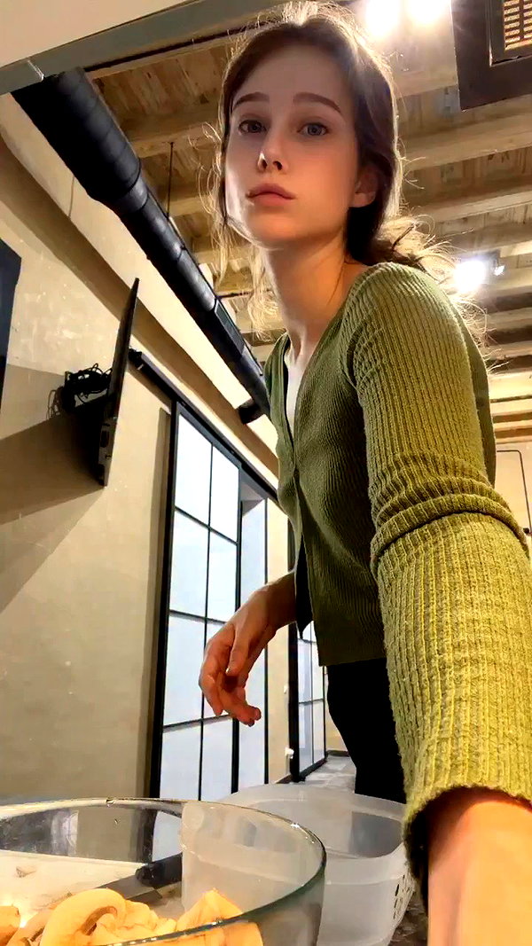 kris_is__peace archive video preview