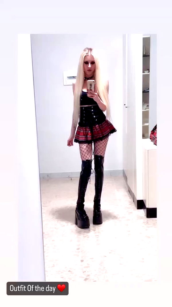 roxiechelon2 archive video preview
