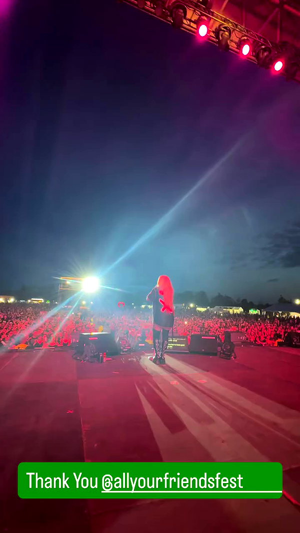 avrillavigne archive video preview