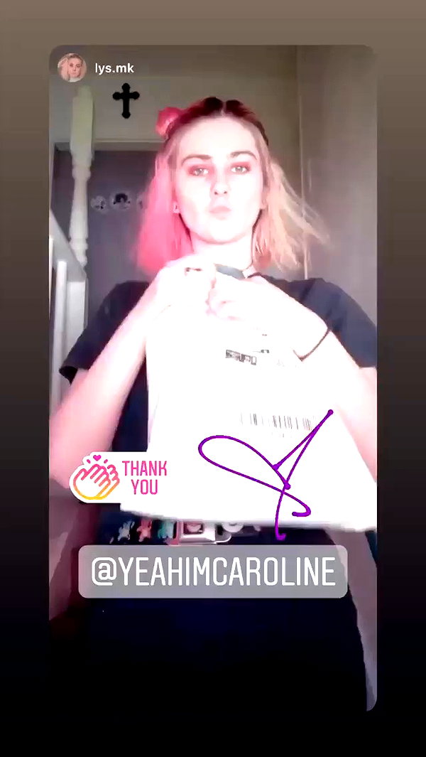yeahimcaroline archive video preview