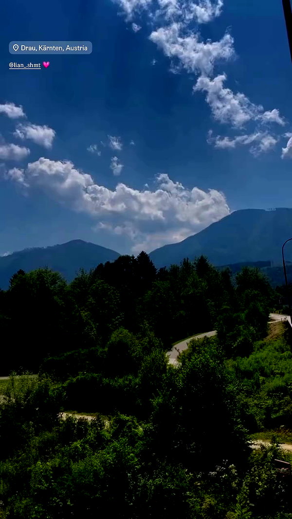 sina.njck archive video preview