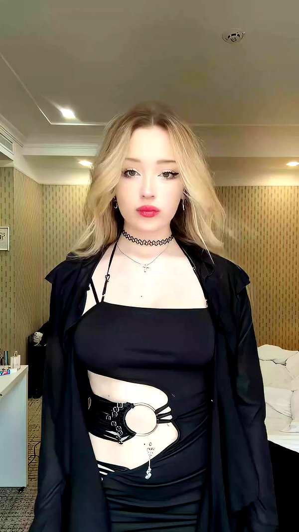 kissm.eliza archive video preview