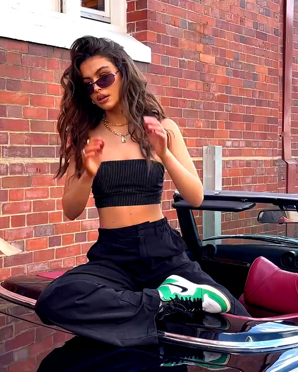 oliviaphillipps archive video preview