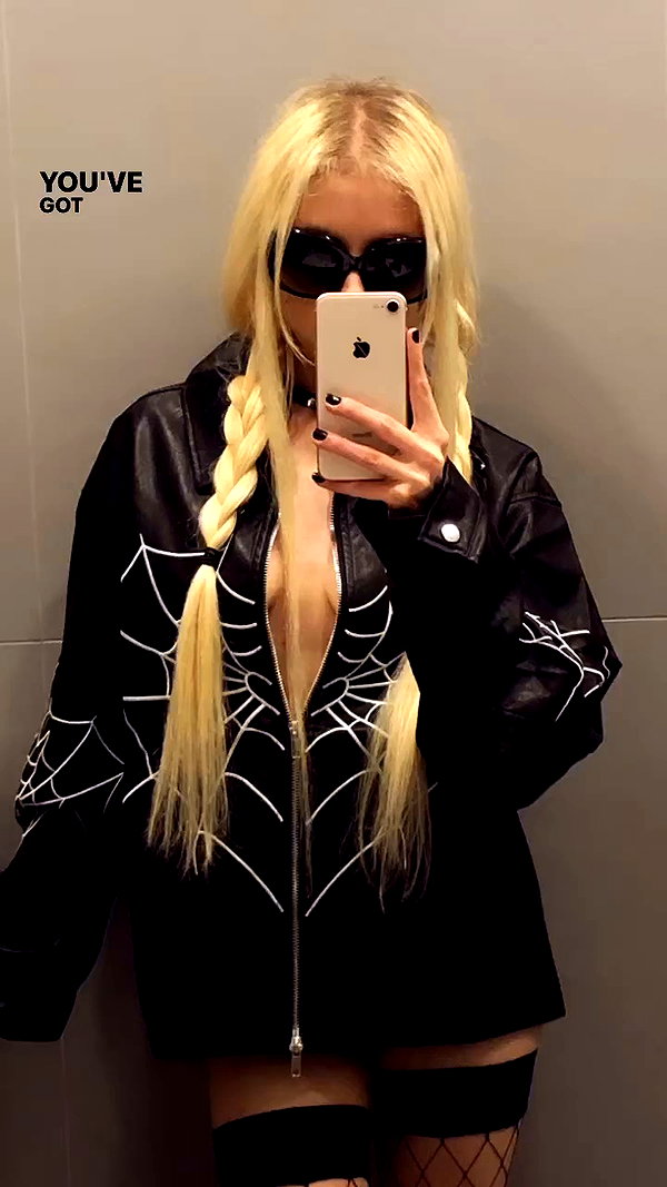 roxiechelon2 archive video preview