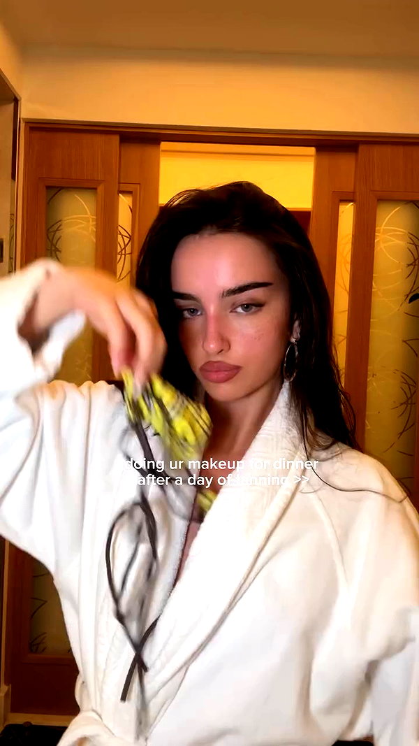 ellachristo archive video preview