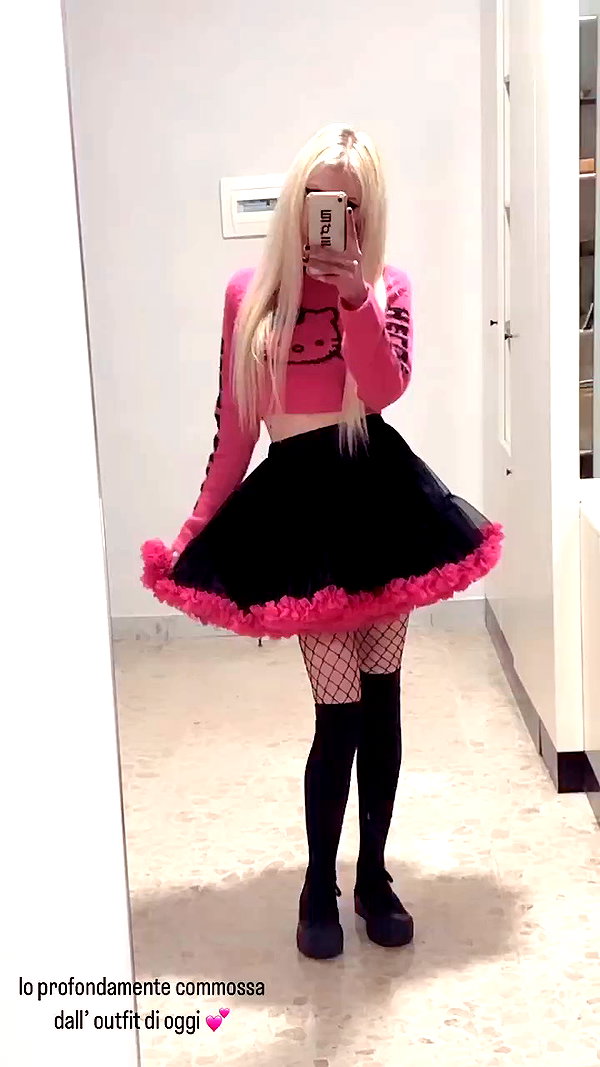 roxiechelon2 archive video preview