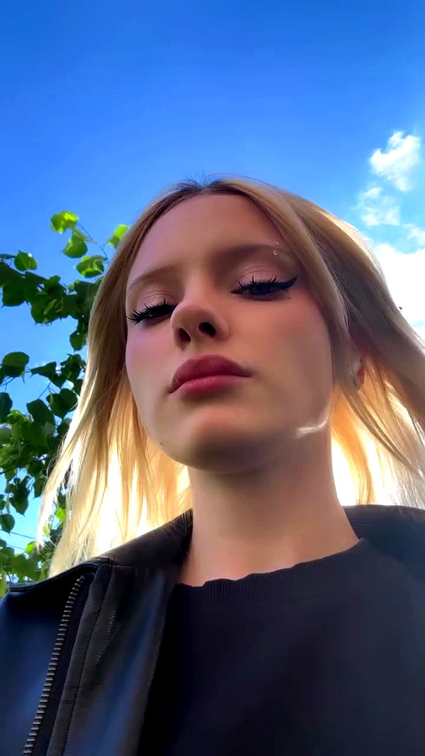 lip.sash archive video preview