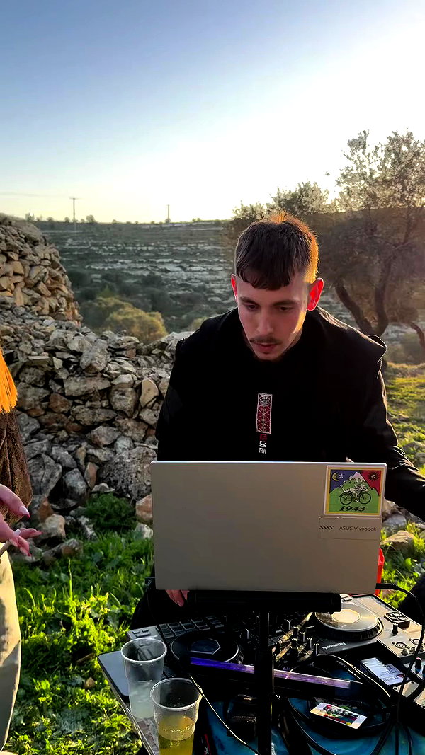 jonathan.mor_ archive video preview