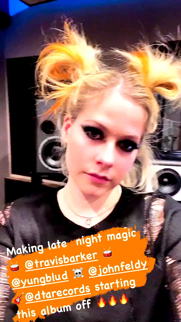 avrillavigne archive video preview