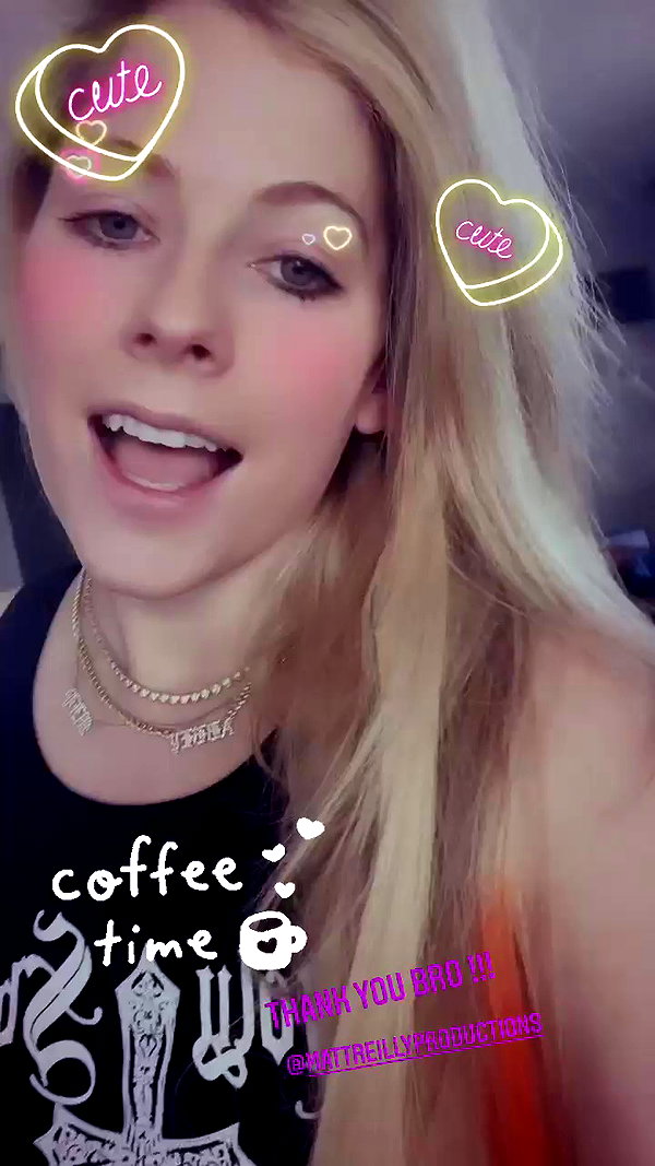 avrillavigne archive video preview
