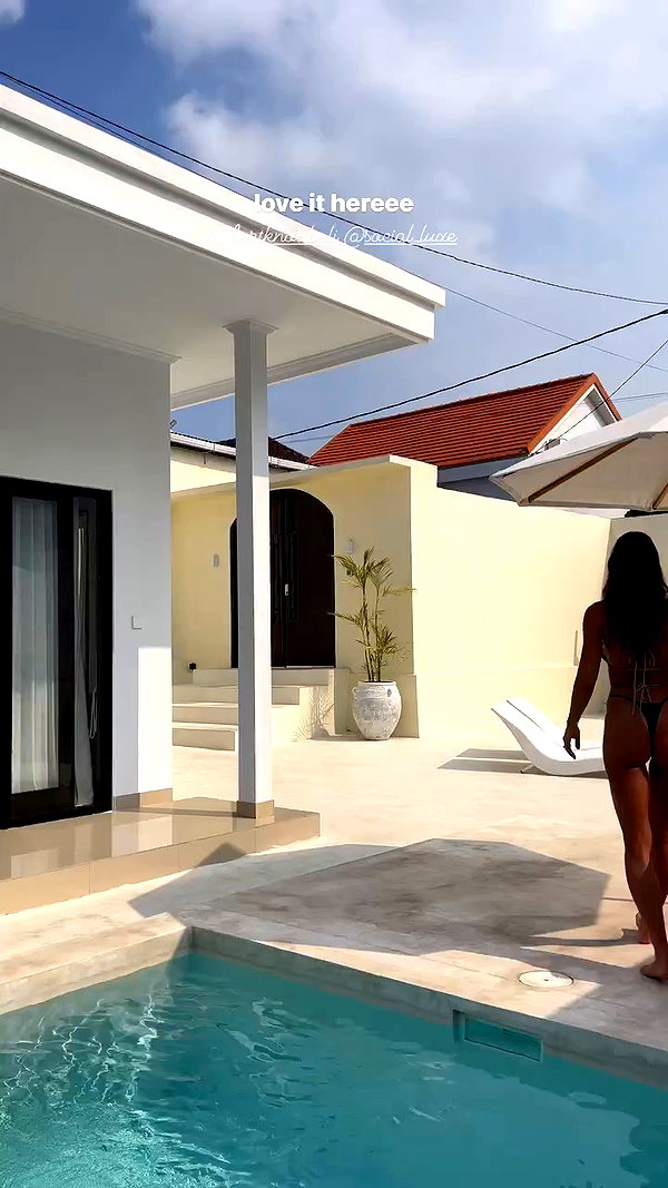 olivia.mathers archive video preview