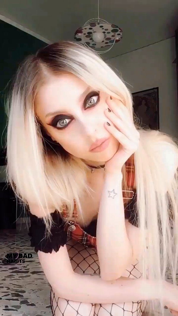roxiechelon2 archive video preview