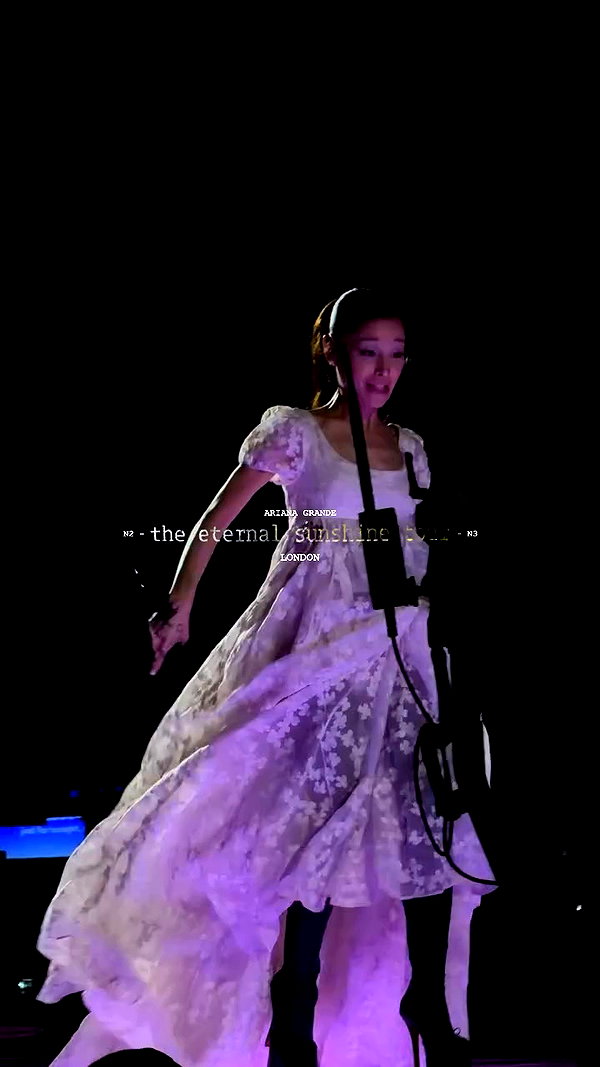 arianagrande archive video preview