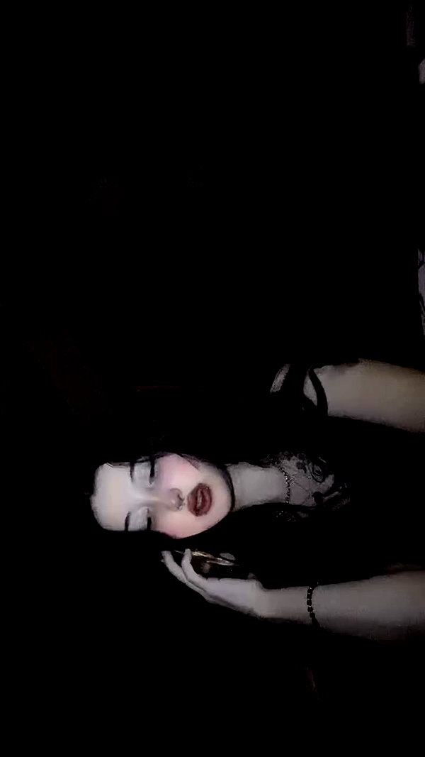 madamist_ archive video preview