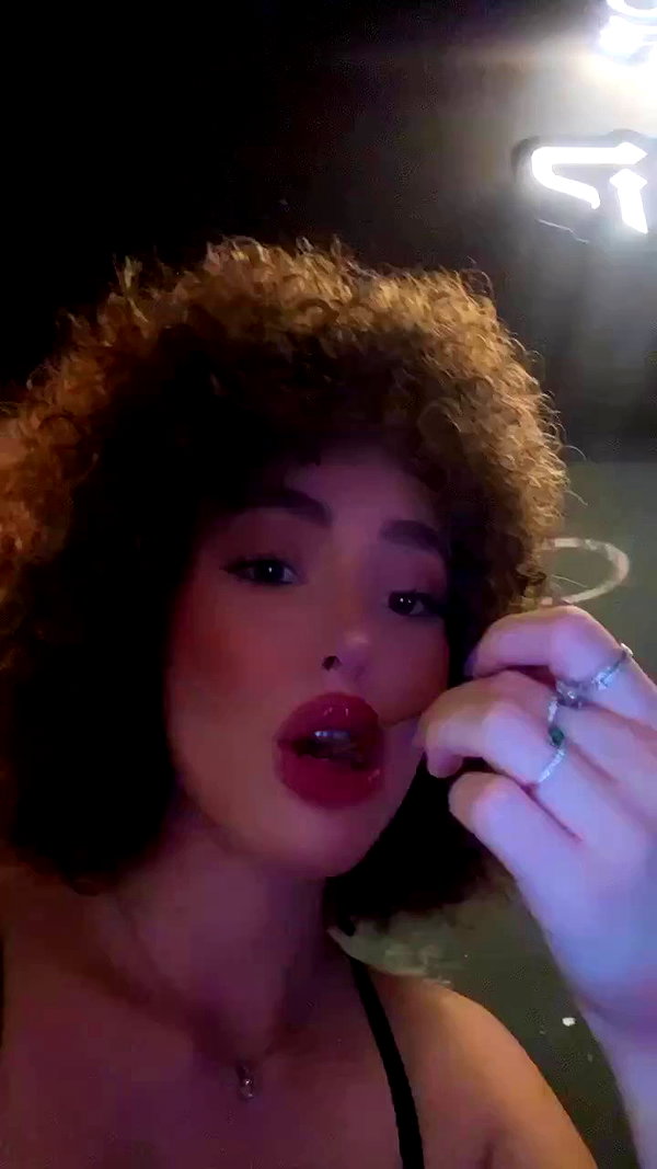 sonia.v._ archive video preview