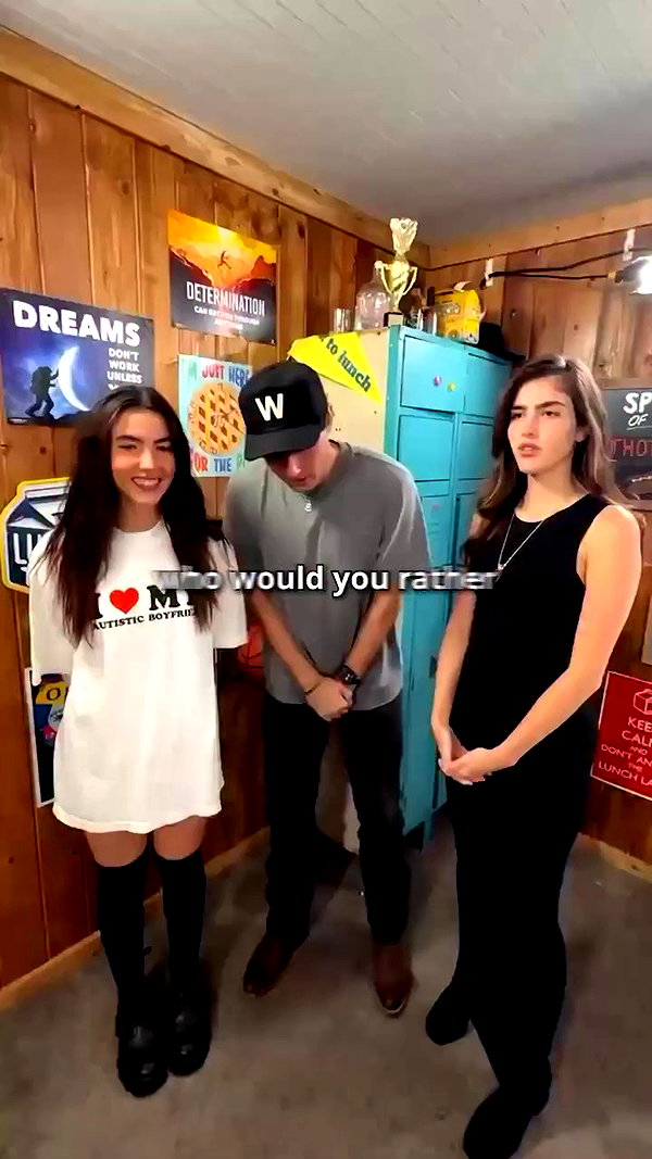 botezsisters archive video preview