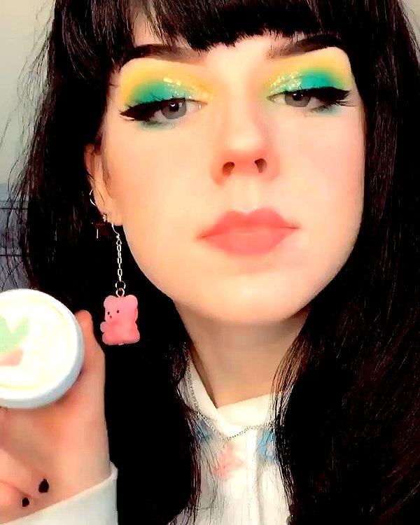 yeahimcaroline archive video preview