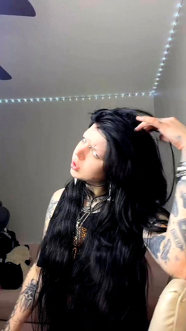yeahimcaroline archive video preview