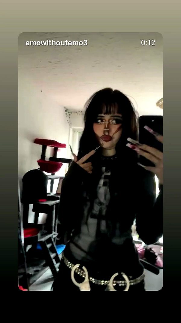 emowithoutemo_ archive video preview