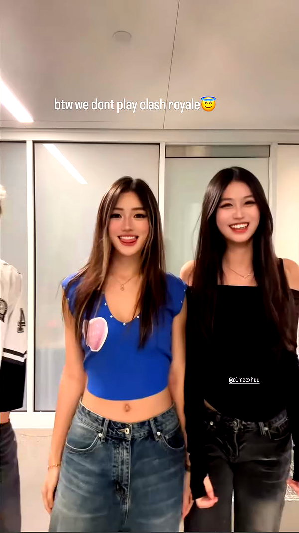 claire_is_miiii archive video preview