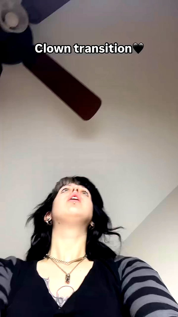 yeahimcaroline archive video preview