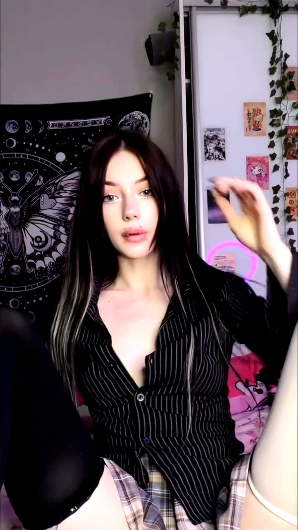 mia_goth2004 archive video preview