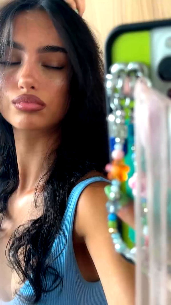 ellachristo archive video preview