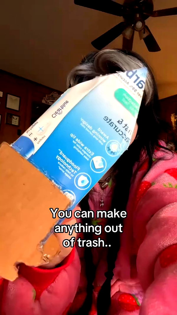 yeahimcaroline archive video preview