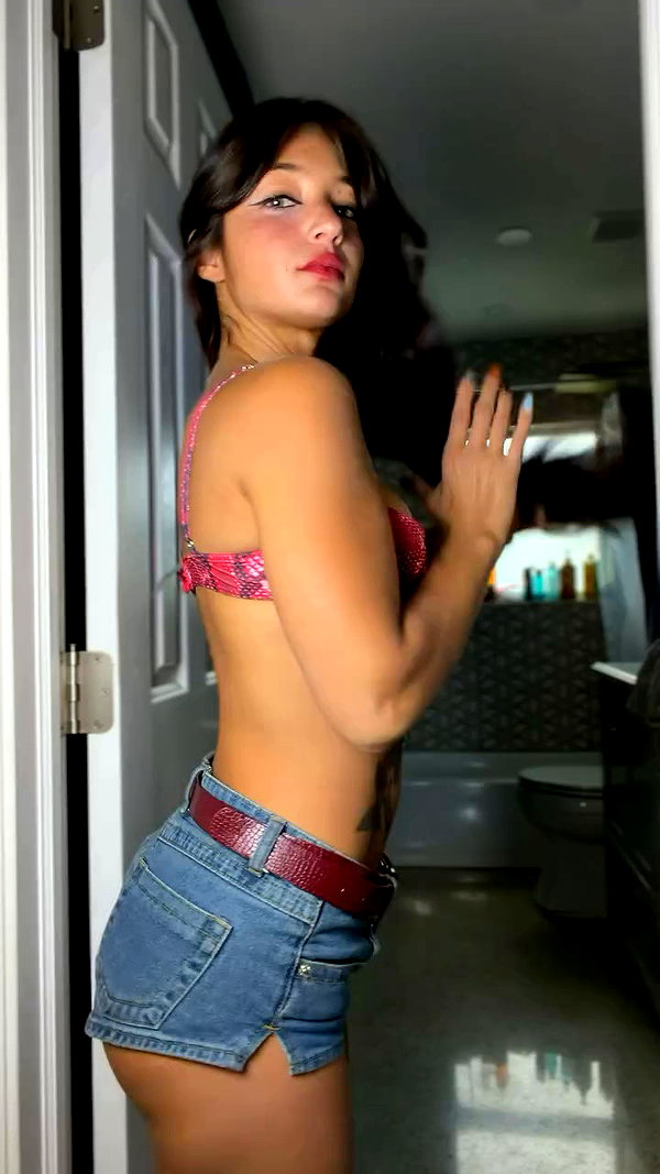 daniellebarnaa archive video preview