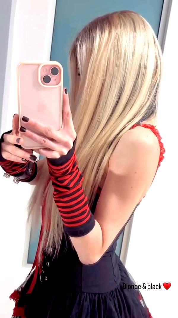 roxiechelon2 archive video preview