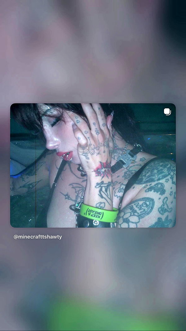 zommmbri archive video preview
