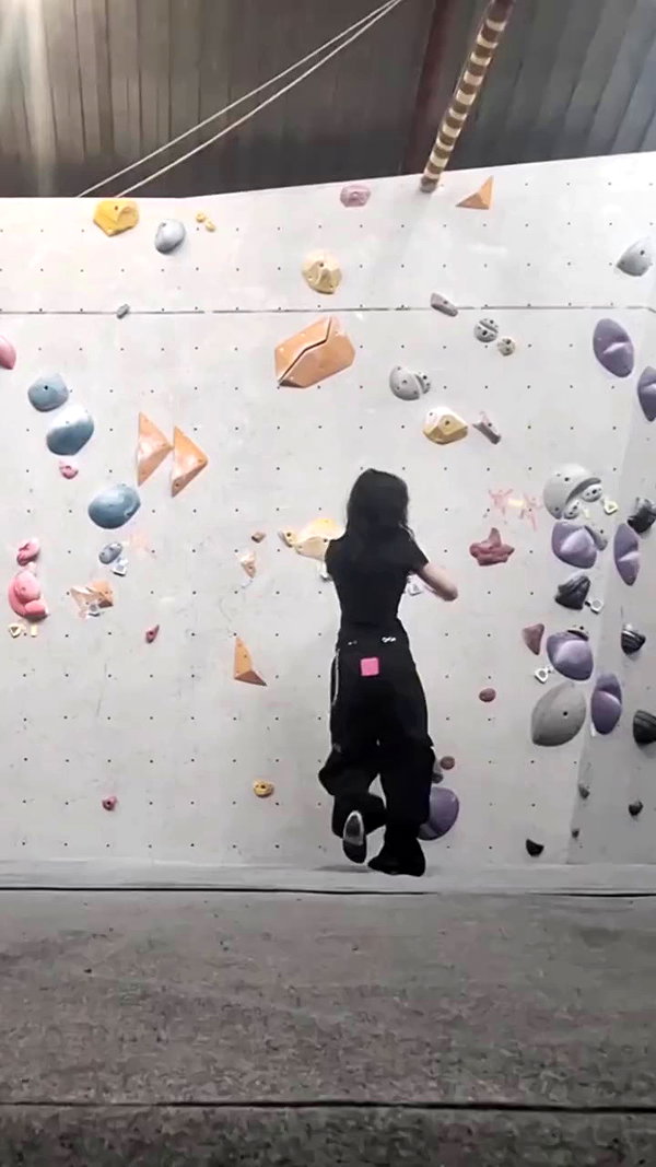 nylthria archive video preview