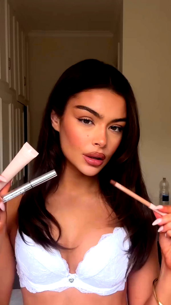 oliviaphillipps archive video preview