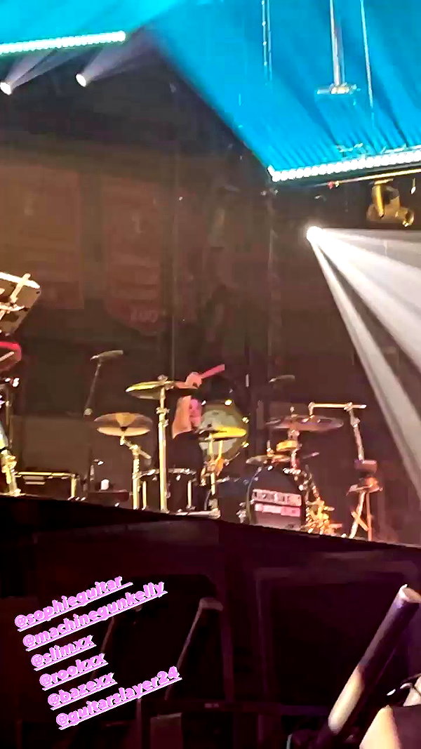 avrillavigne archive video preview