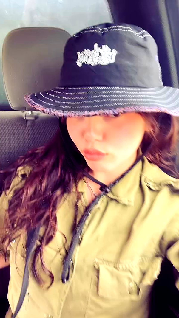 _b__eva__ archive video preview