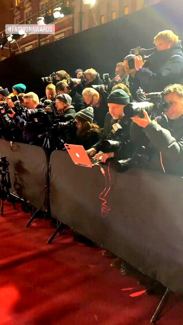 barzomer archive video preview