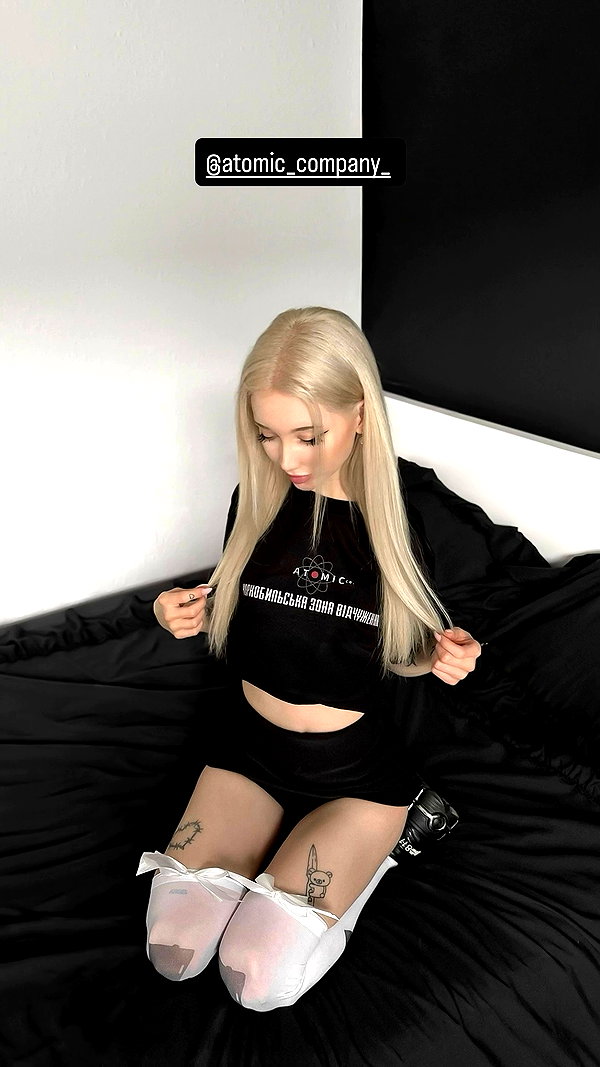 _lia.moon archive video preview