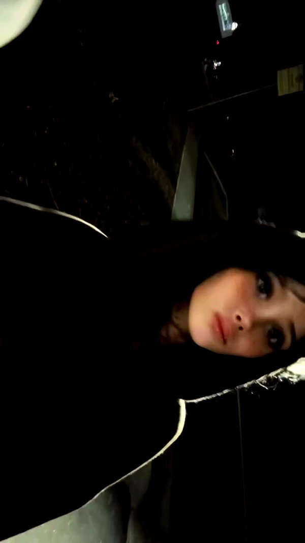 zommmbri archive video preview