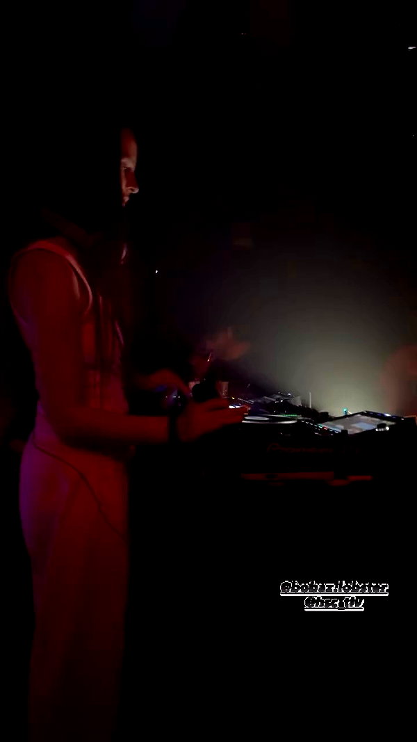 sh1razv archive video preview