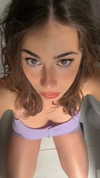 andreeamariavinatoru Altpins Profile Picture
