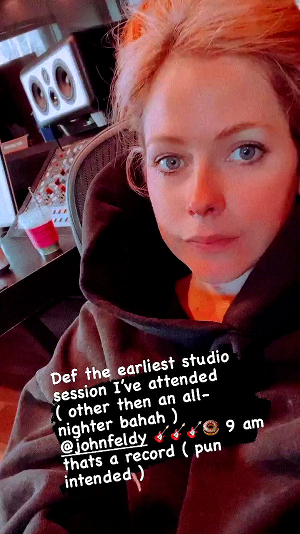 avrillavigne archive video preview