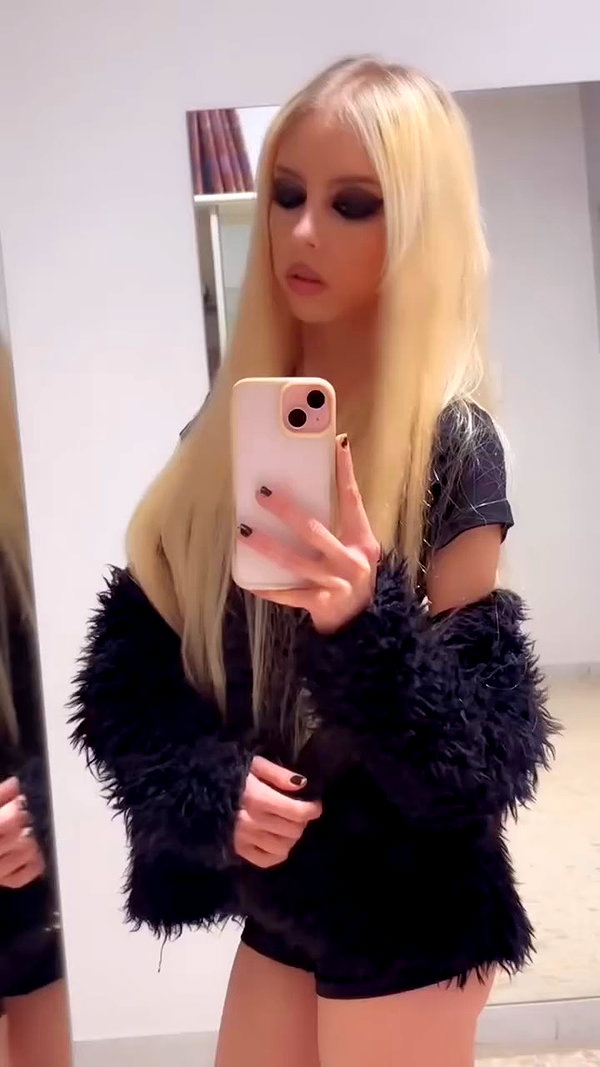 roxiechelon2 archive video preview