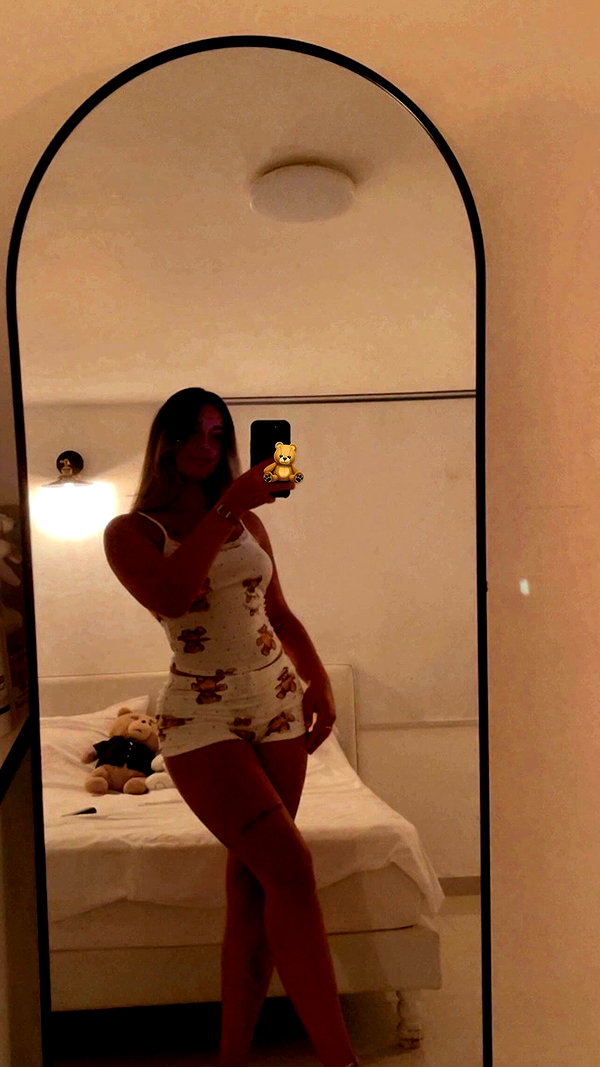 milena.k.r archive video preview